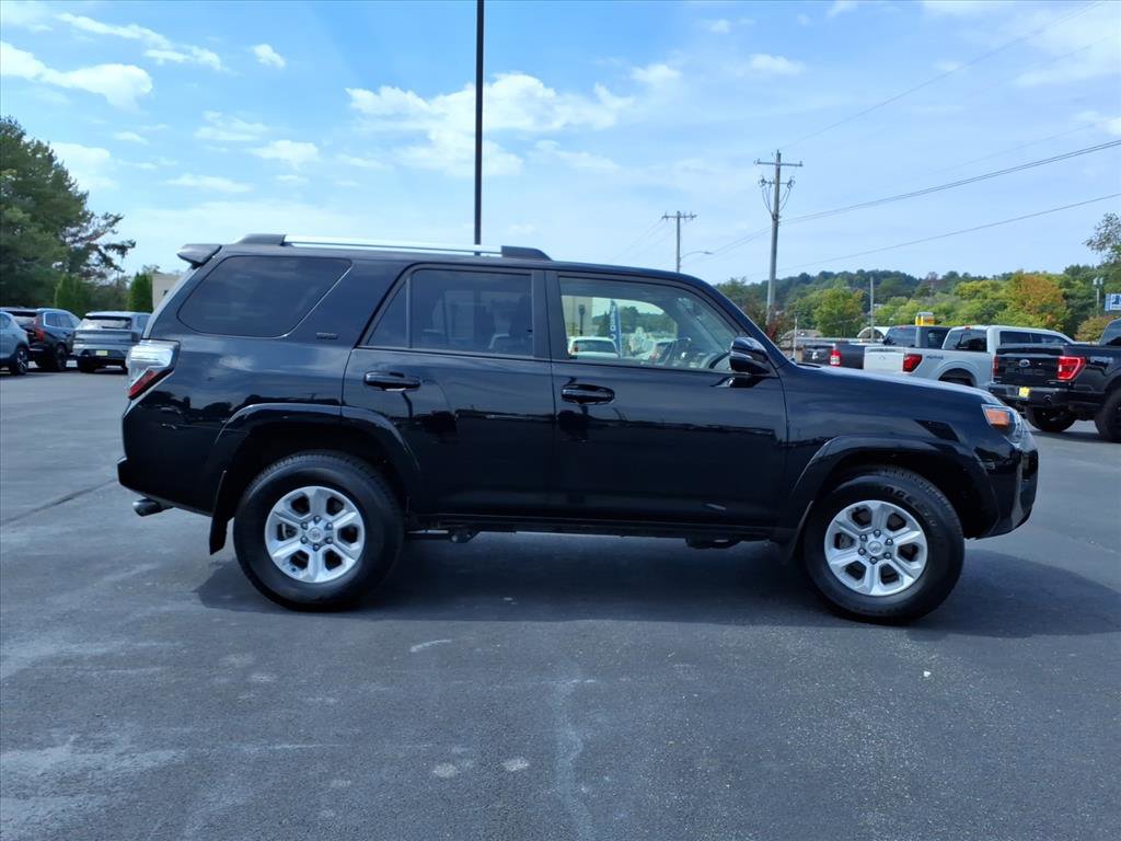 Used 2023 Toyota 4Runner SR5 Premium image 23