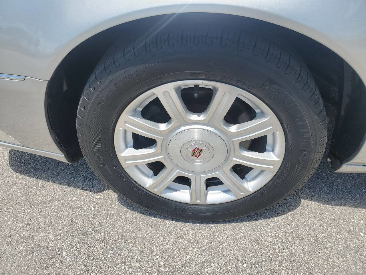 Used 2008 Cadillac DTS Luxury I image 20