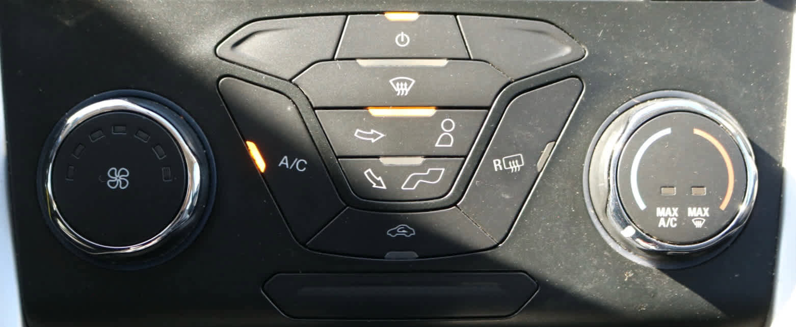 Used 2013 Ford Fusion S FWD image 15