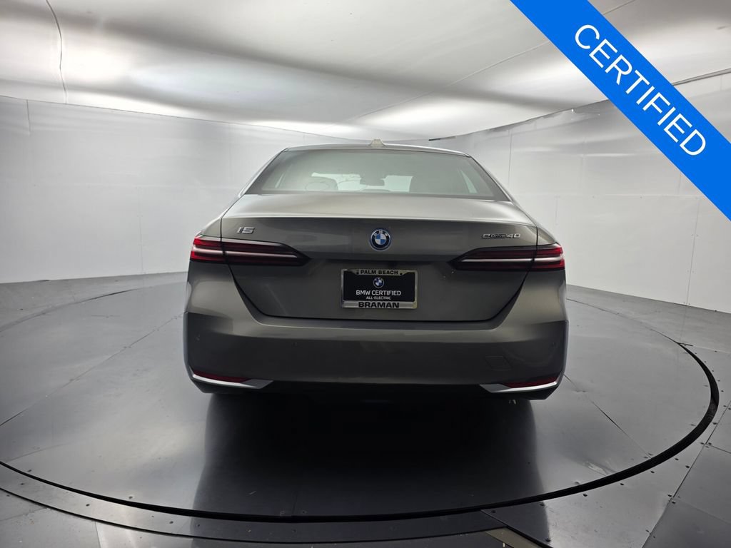 Used 2024 BMW i5 eDrive40i w/ M Sport Package RWD image 5