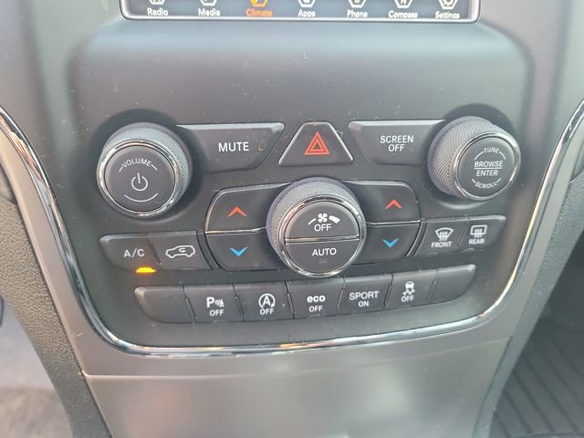 Used 2020 Jeep Grand Cherokee Laredo image 21