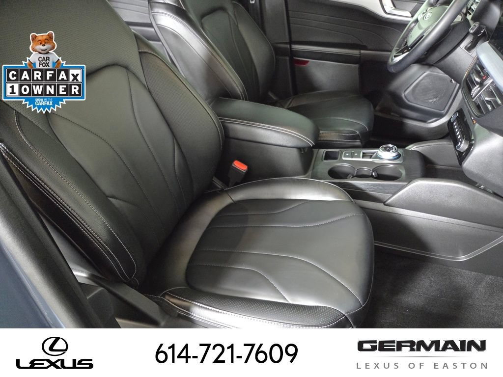 Used 2025 Ford Escape Platinum w/ Premium Technology Package AWD/4WD image 28