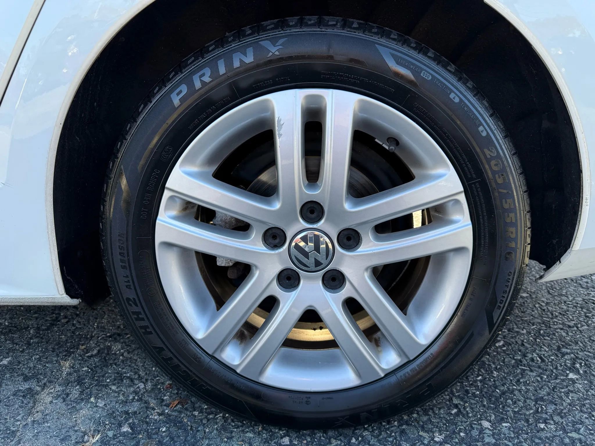 Used 2017 Volkswagen Jetta S w/ Jetta S Cold Weather Package image 11