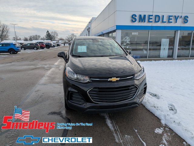 Used 2022 Chevrolet Trax LS w/ Tint and Cruise Package