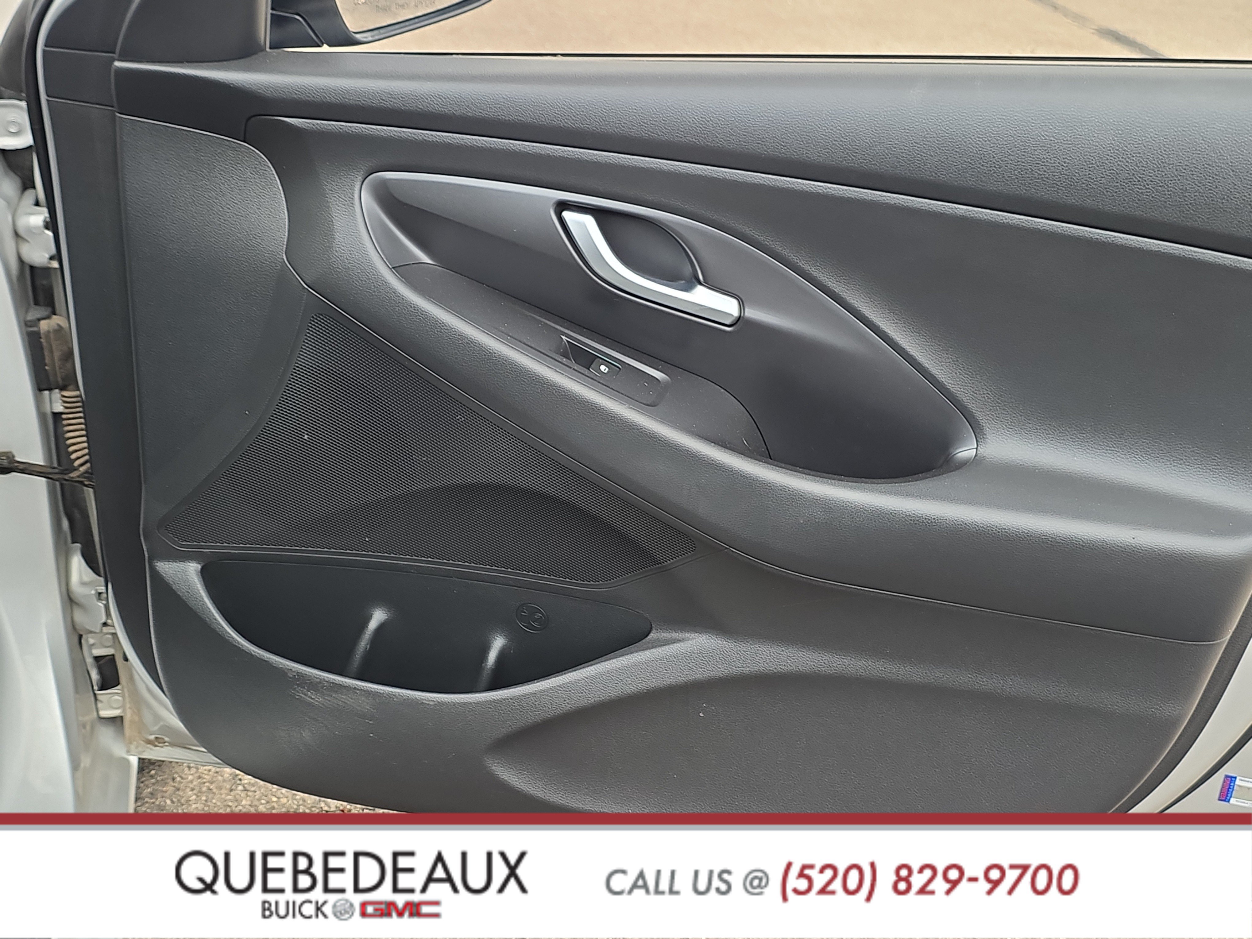 Used 2018 Hyundai Elantra GT FWD image 27