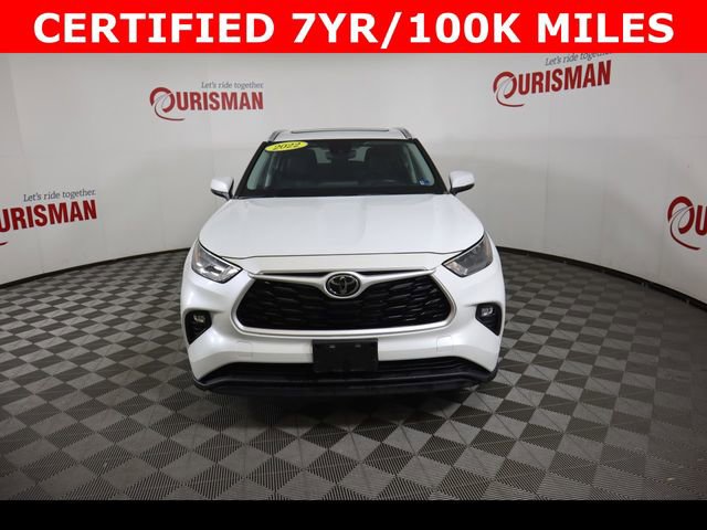 Used 2022 Toyota Highlander XLE AWD/4WD image 14