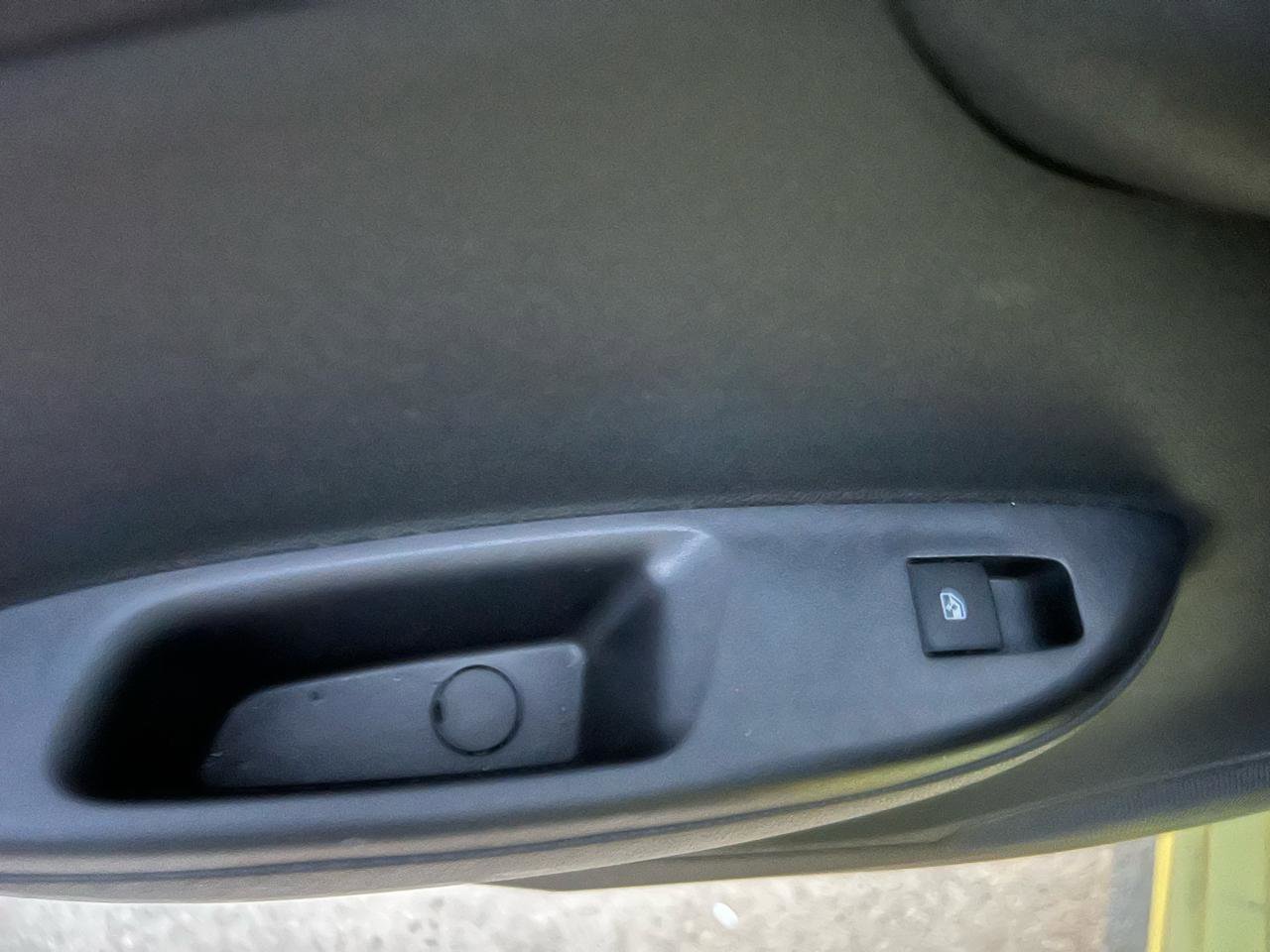 Used 2017 Chevrolet Spark LT FWD image 27