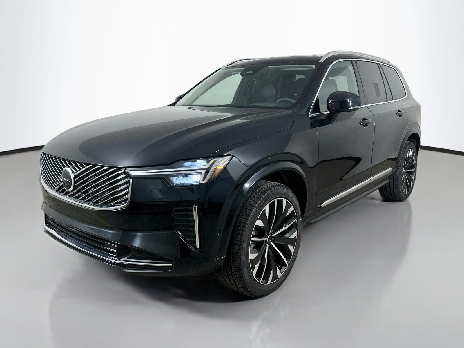 New 2026 Volvo XC90 B6 Ultra w/ Protection Package