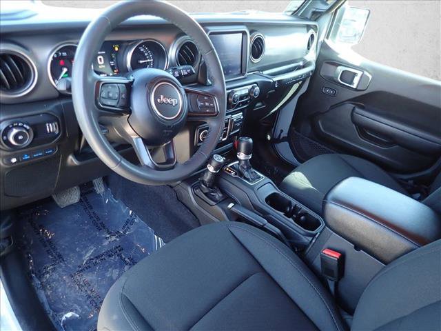 Used 2023 Jeep Wrangler Unlimited w/ 8.4" Radio Group AWD/4WD image 10