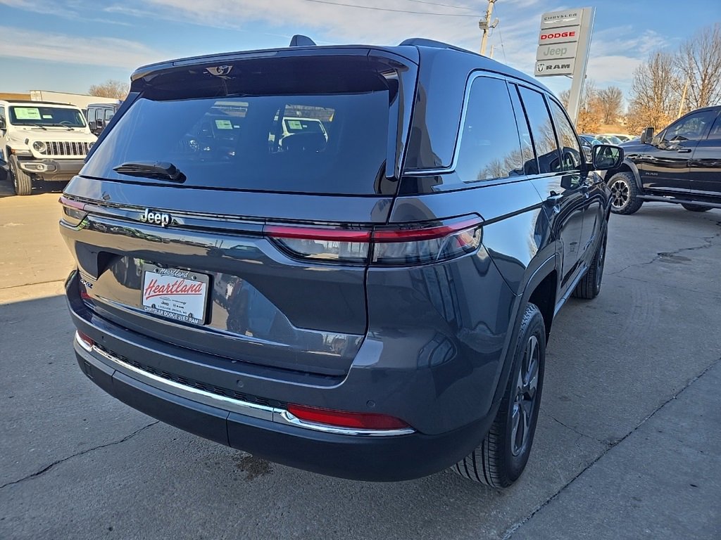 Used 2022 Jeep Grand Cherokee Limited 4xe w/ Luxury Tech Group II image 10