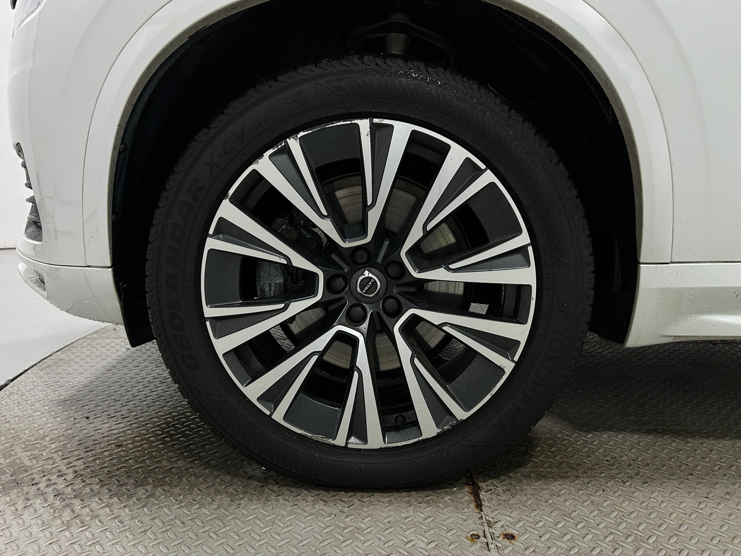 Used 2020 Volvo XC90 T5 Momentum AWD/4WD image 36