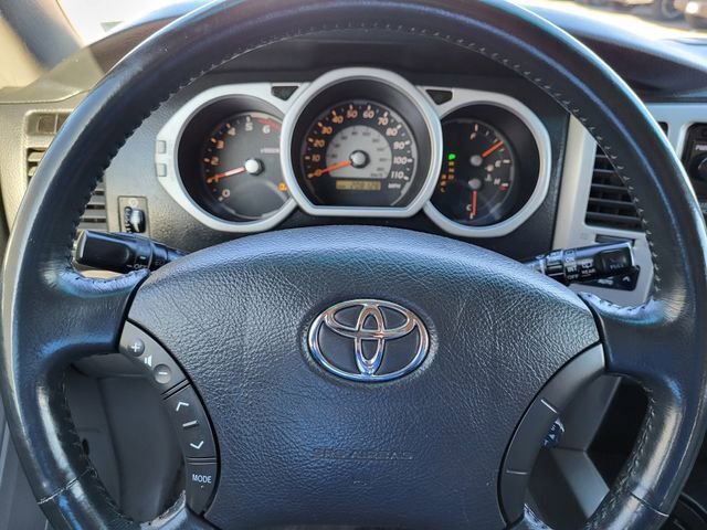 Used 2004 Toyota 4Runner SR5 image 18