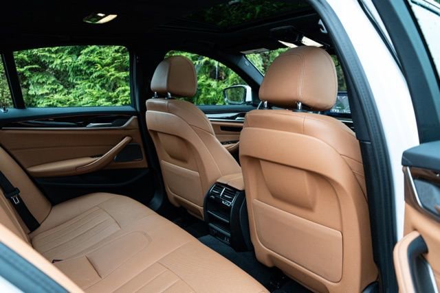 Used 2023 BMW 530i w/ M Sport Package image 40