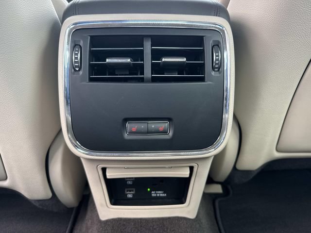 Used 2018 Lincoln Continental Select w/ Continental Climate Package FWD image 17