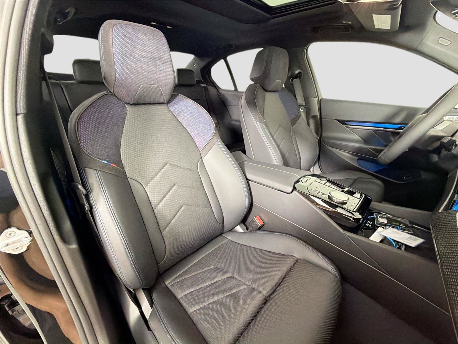 New 2026 BMW i5 M60 AWD/4WD image 27