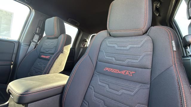 New 2026 Nissan Frontier PRO-4X w/ Pro-4x Convenience Package image 11