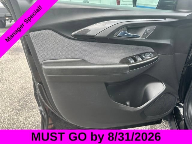 Used 2023 Chevrolet TrailBlazer LT AWD/4WD image 11