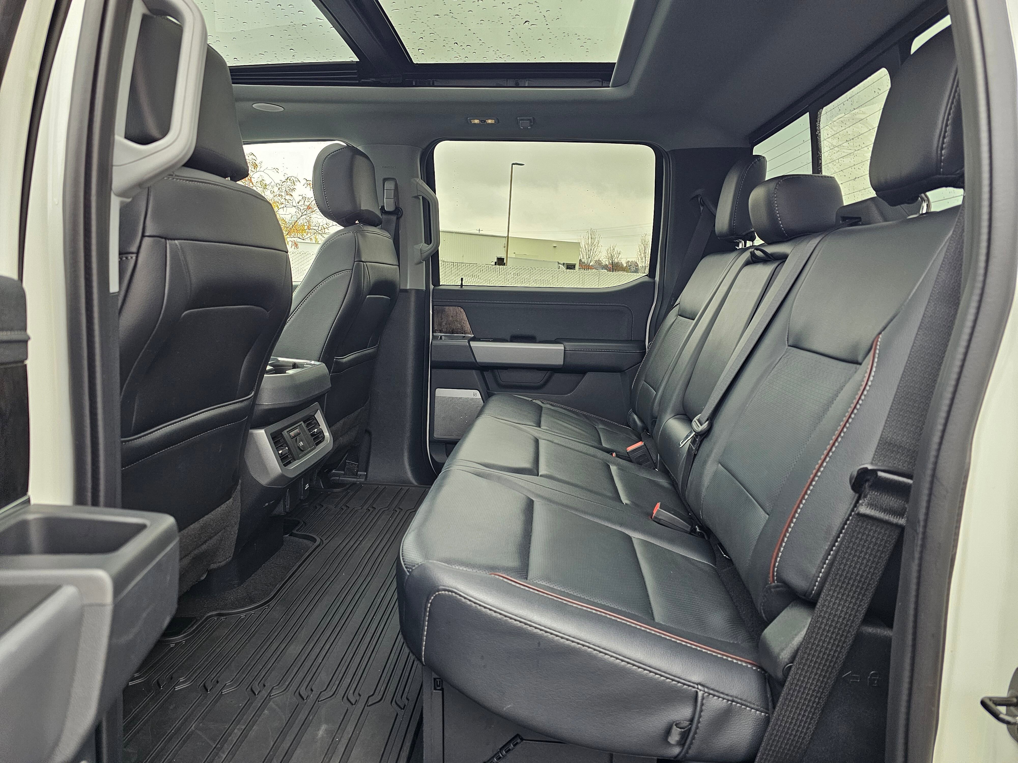 Used 2024 Ford F350 Lariat w/ Lariat Ultimate Package image 13