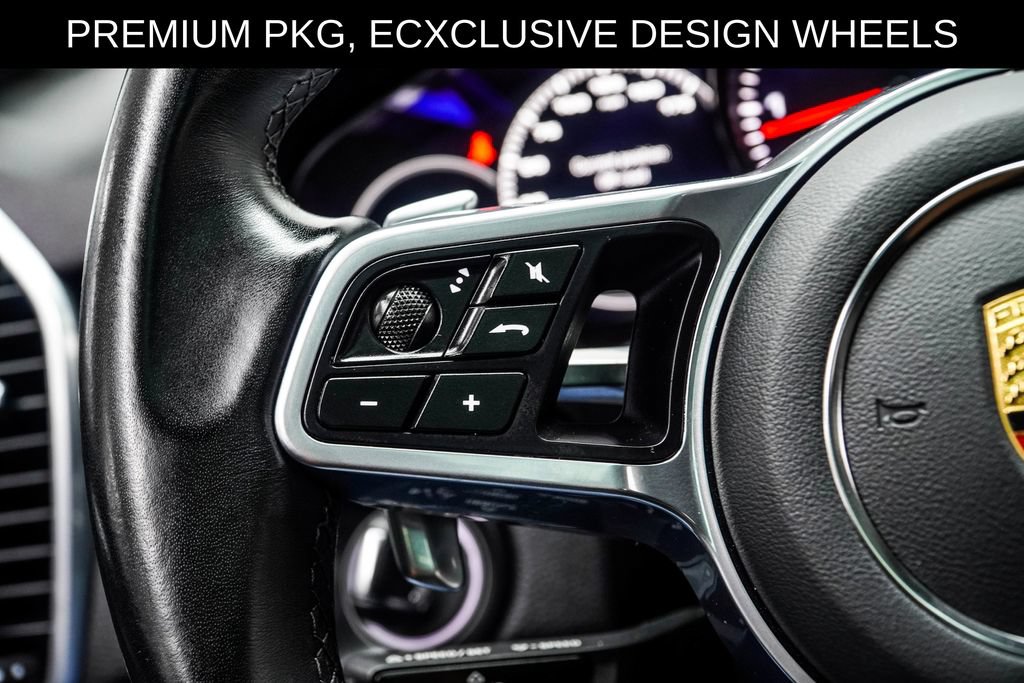 Used 2023 Porsche Cayenne Coupe AWD/4WD image 34