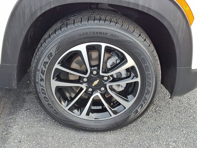 Used 2025 Chevrolet TrailBlazer LT image 12