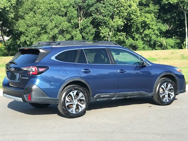 Used 2022 Subaru Outback Limited AWD/4WD image 4