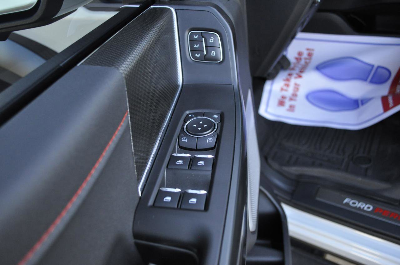 Used 2025 Ford F150 Raptor image 13
