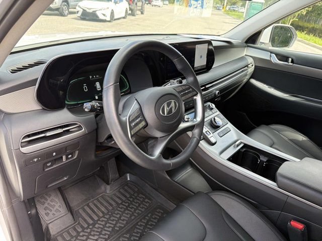 Used 2025 Hyundai Palisade SEL FWD image 12
