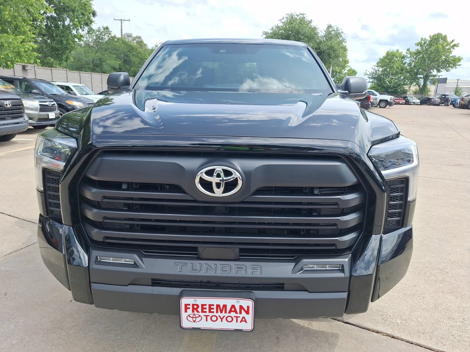 Used 2026 Toyota Tundra SR5 AWD/4WD image 9