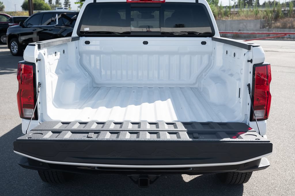 Used 2025 Chevrolet Colorado Trail Boss AWD/4WD image 13