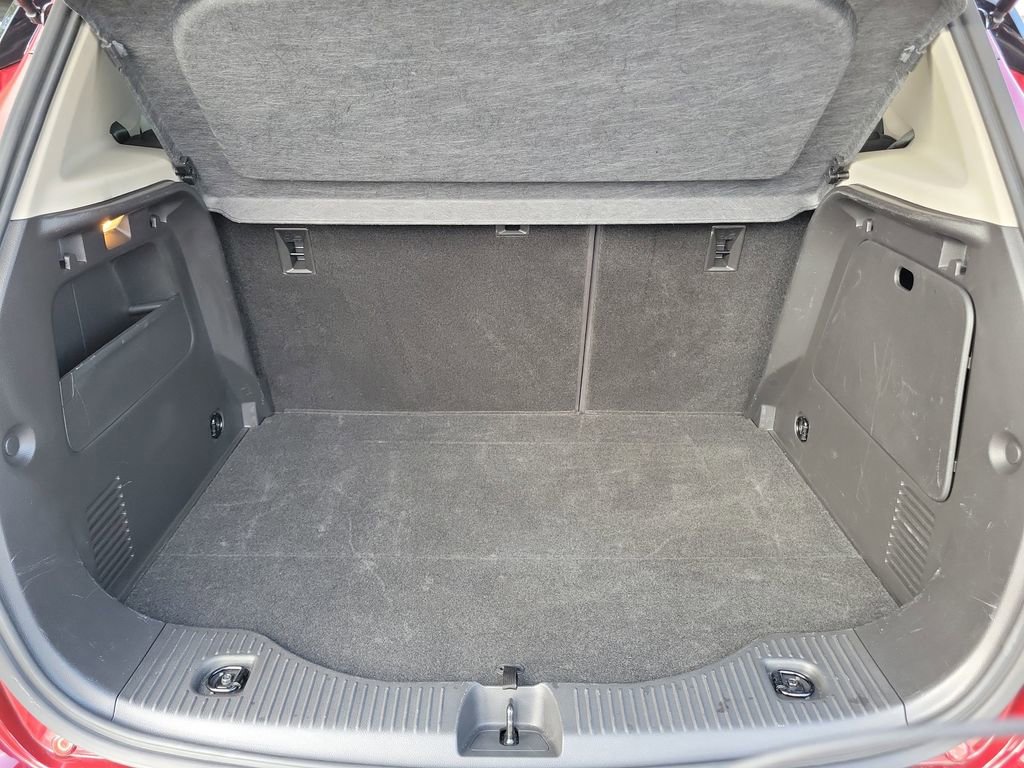 Used 2022 Buick Encore Preferred w/ Safety Package FWD image 9