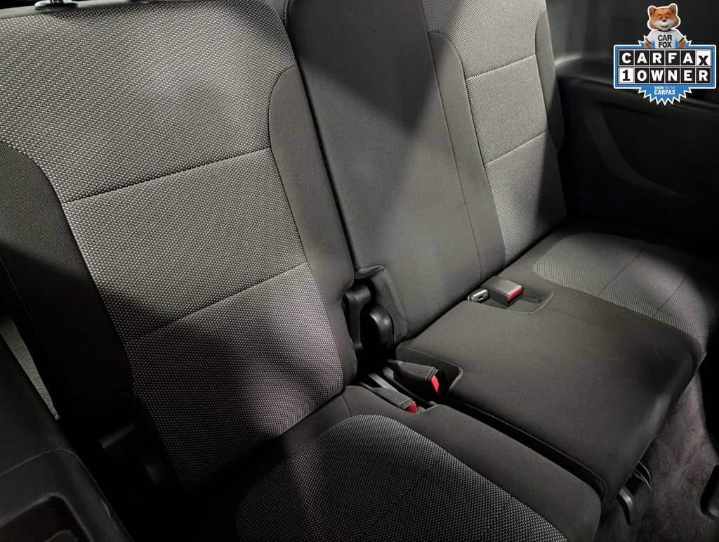 Used 2023 Chevrolet Traverse LT FWD image 33