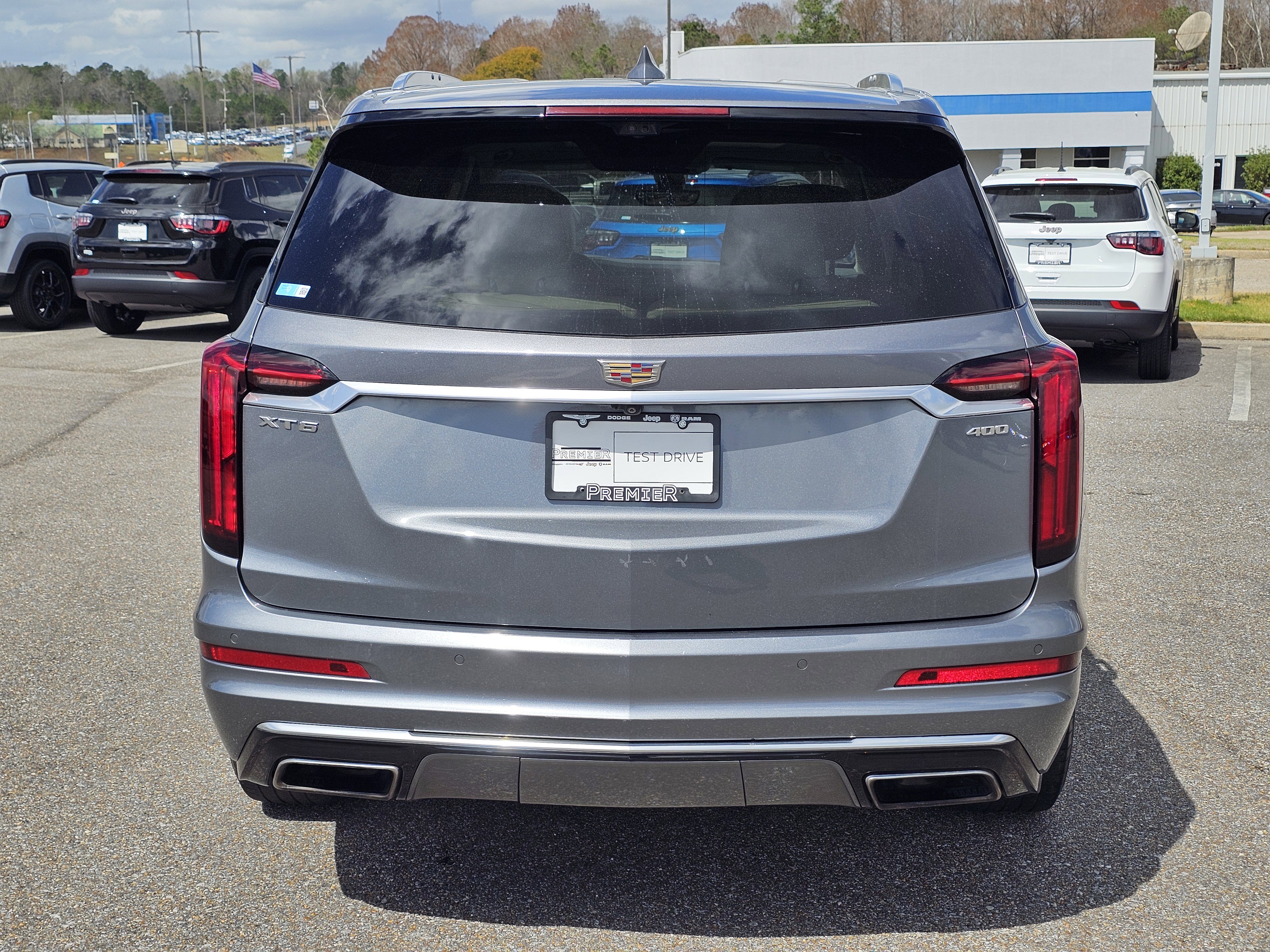 Used 2022 Cadillac XT6 Premium Luxury w/ Technology Package image 10
