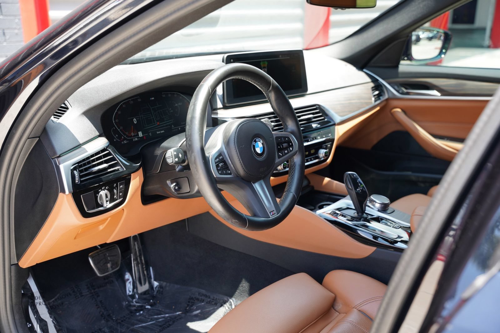 Used 2023 BMW 540i w/ M Sport Package RWD image 15