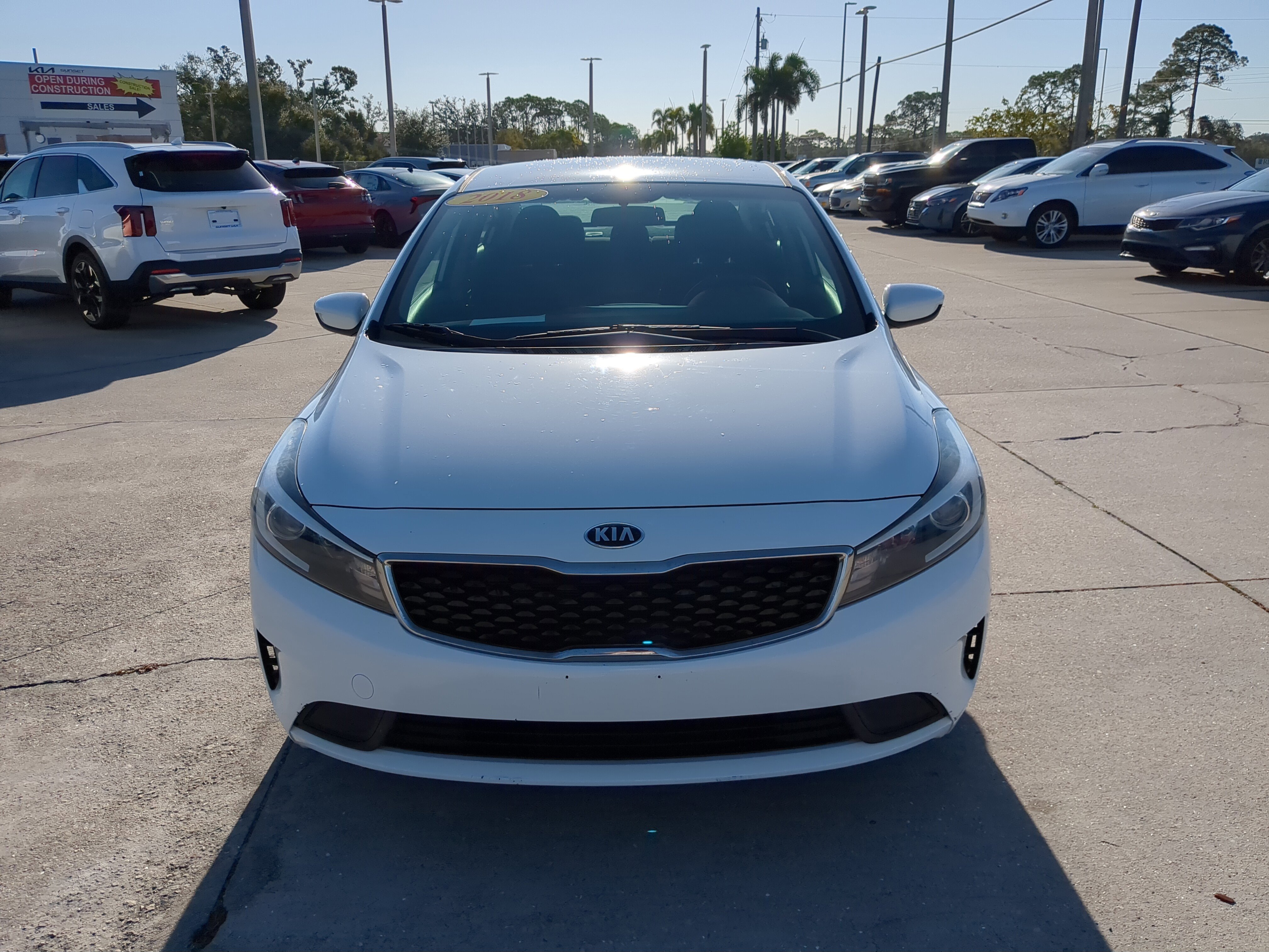 Used 2018 Kia Forte LX image 2