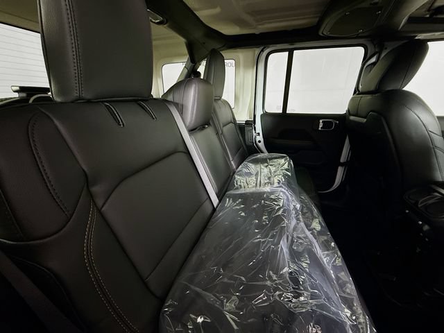 New 2026 Jeep Wrangler Unlimited Sahara AWD/4WD image 26