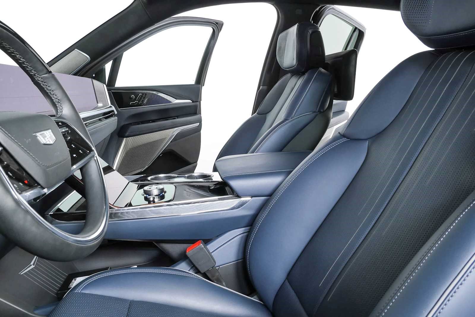 Certified 2026 Cadillac Escalade IQ Sport 2 AWD/4WD image 5