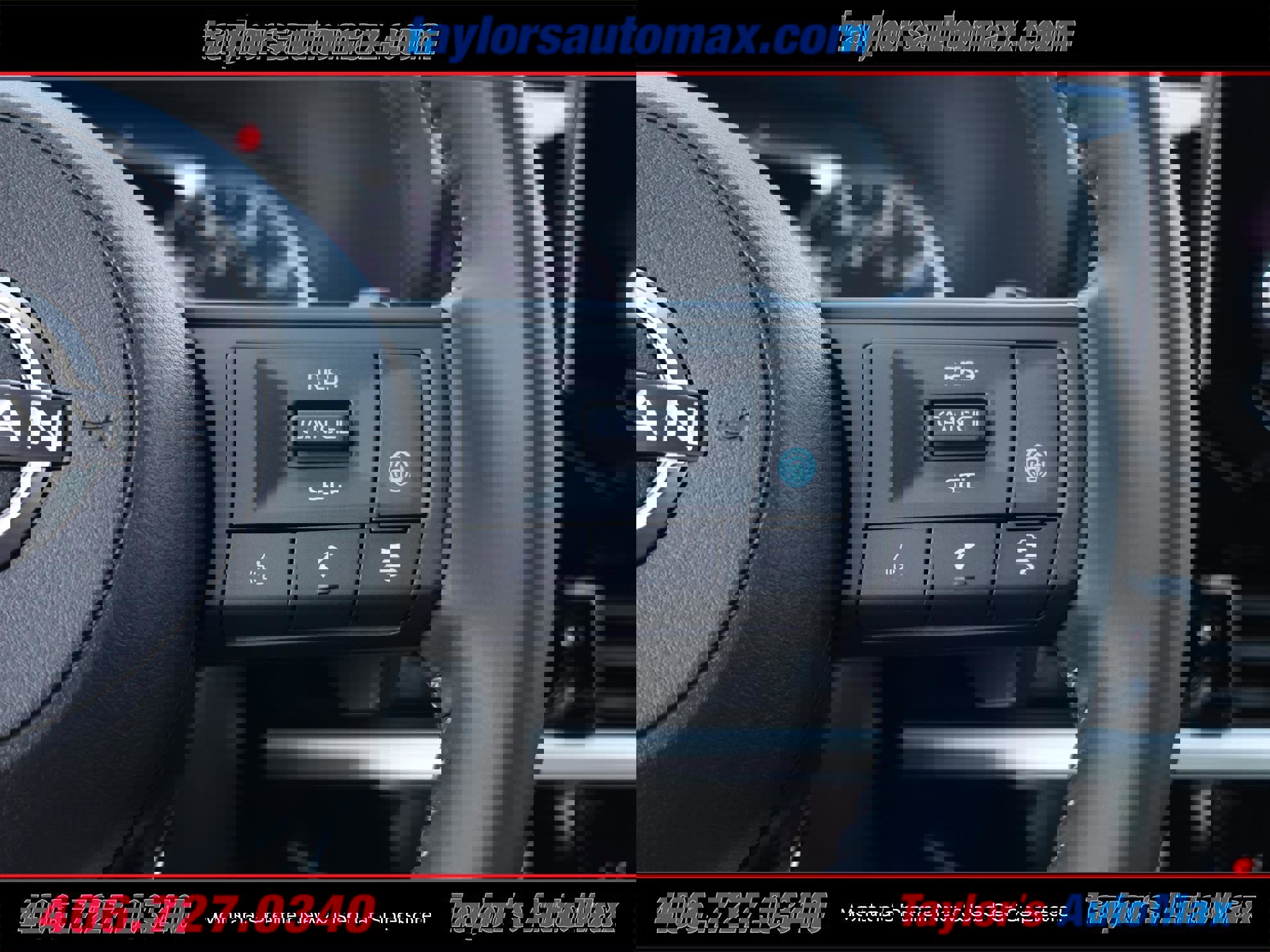 New 2025 Nissan Pathfinder SV w/ SV Premium Package image 23