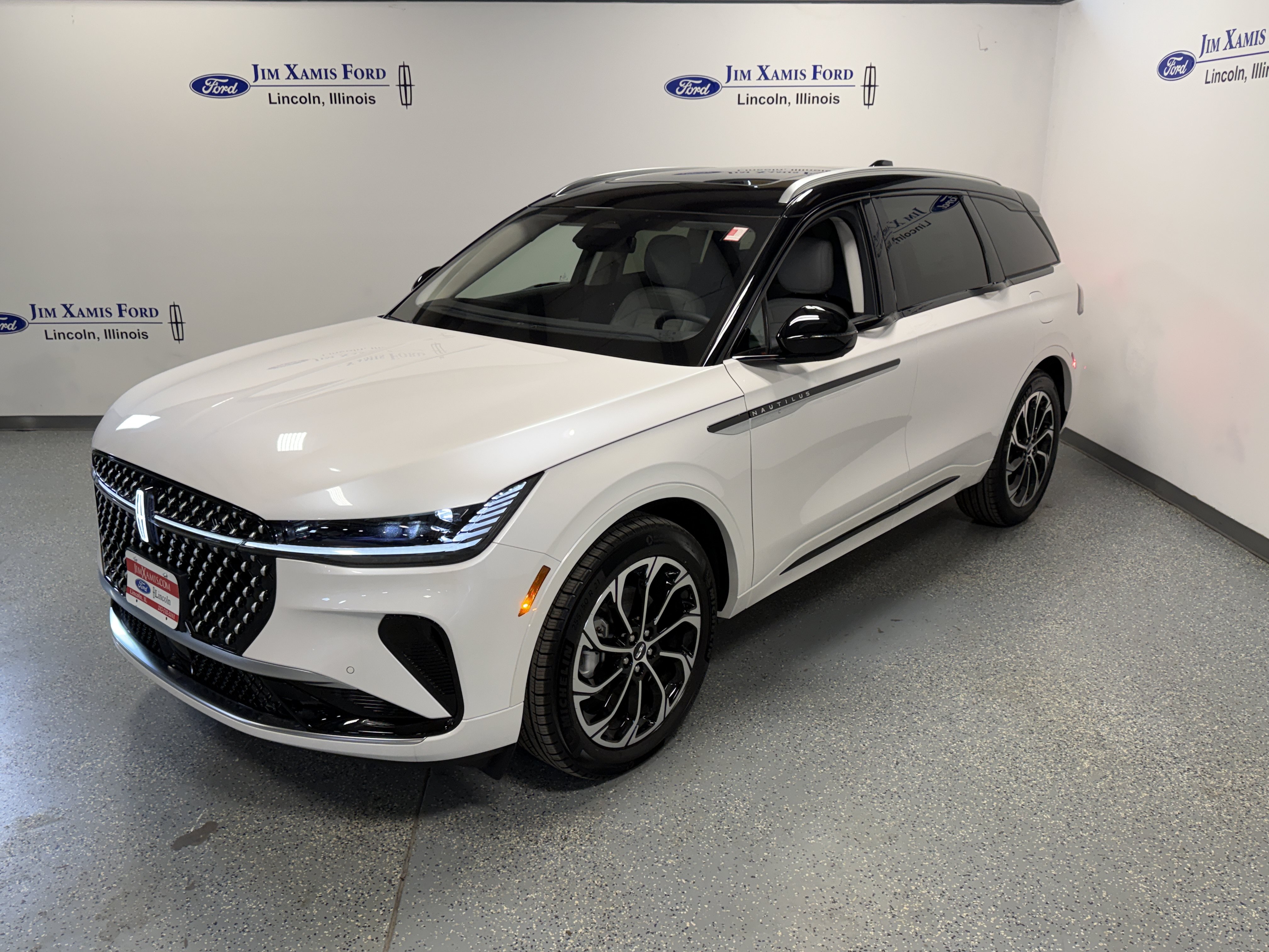 New 2026 Lincoln Nautilus Reserve AWD/4WD image 3