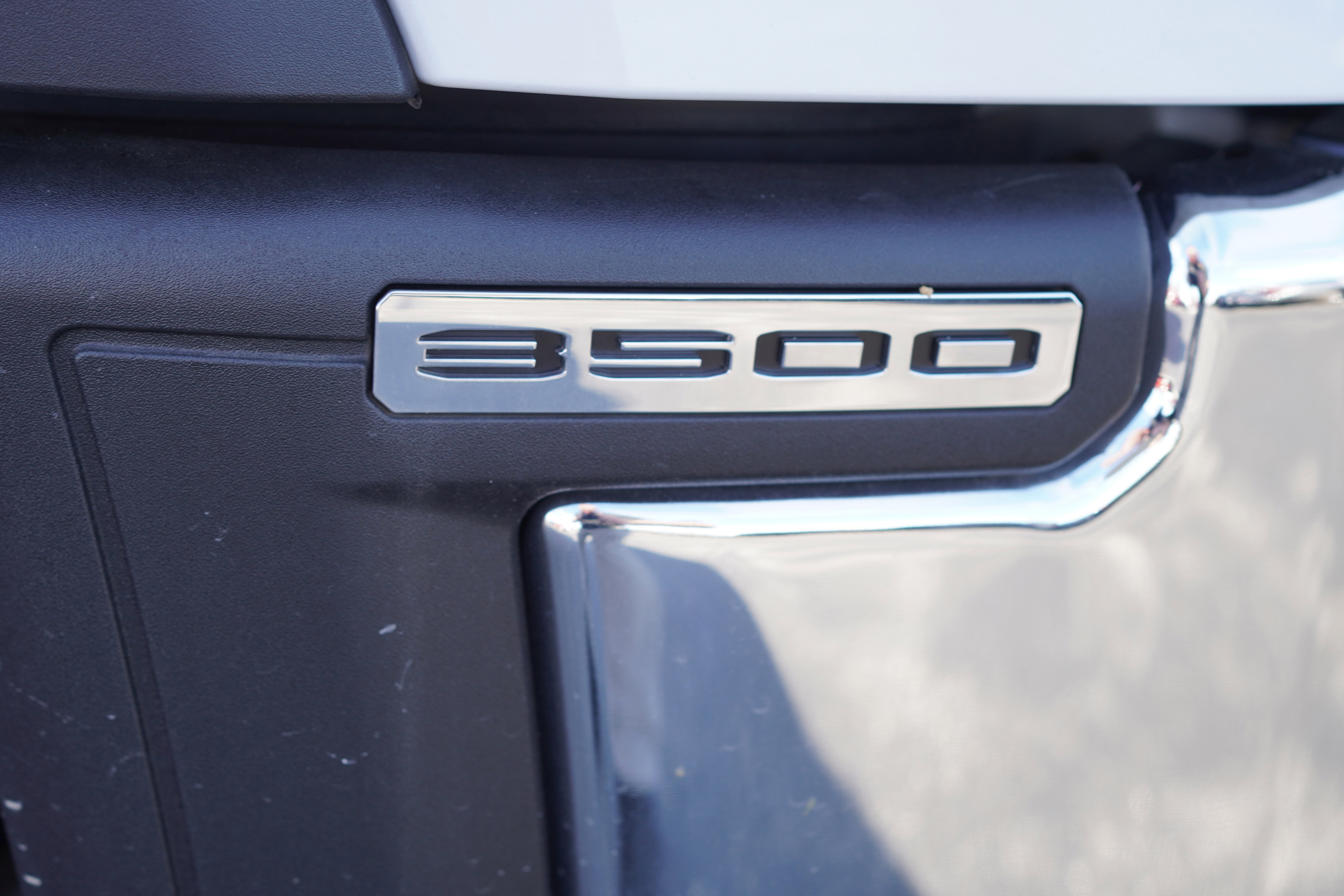 New 2025 GMC Sierra 3500 Pro w/ Convenience Package image 15