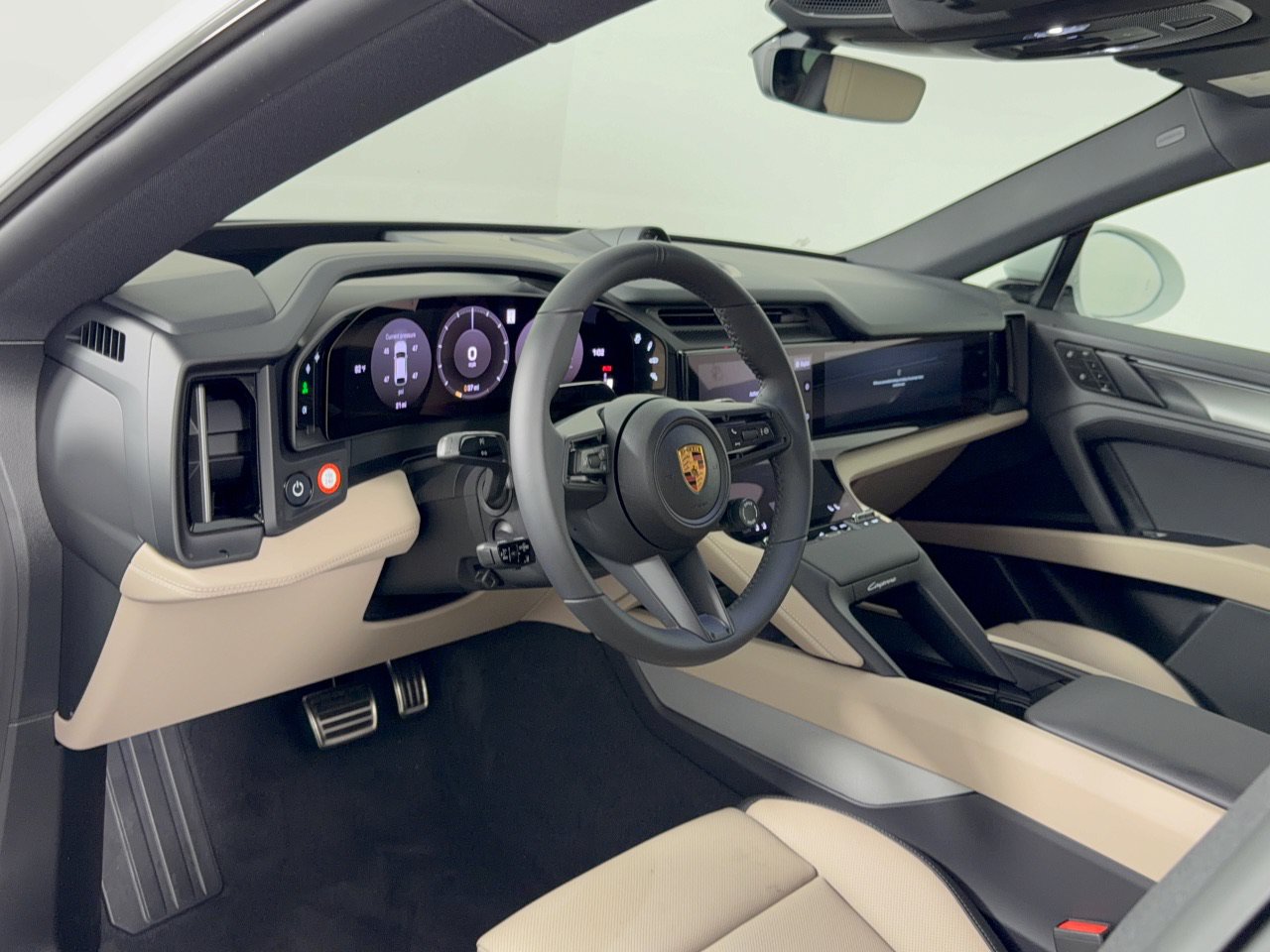New 2026 Porsche Cayenne Coupe AWD/4WD image 4
