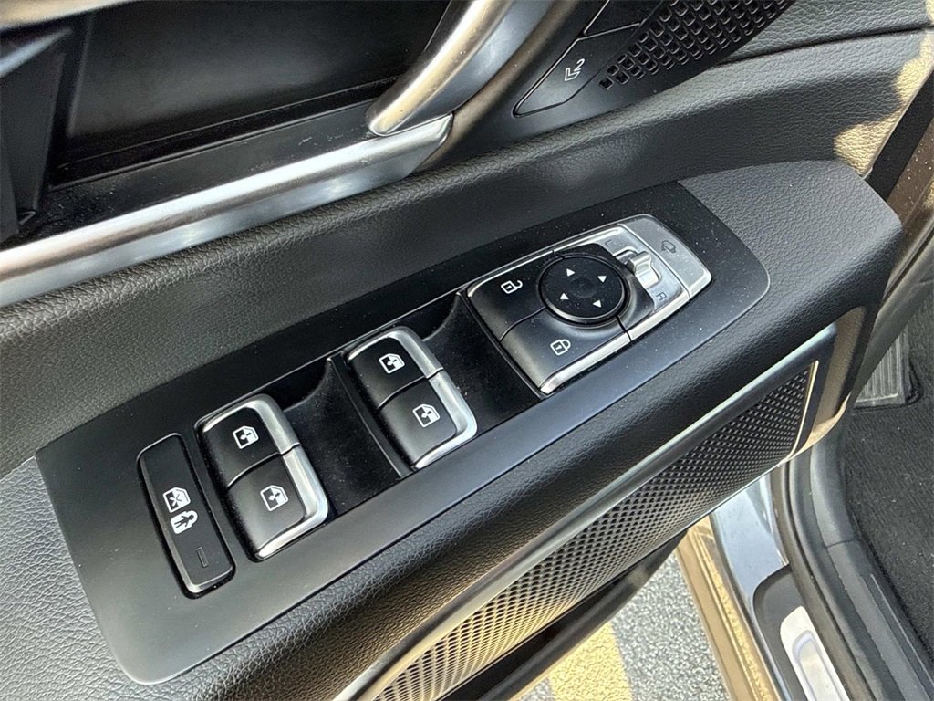 Used 2022 Kia Telluride SX w/ SX Prestige Package image 12