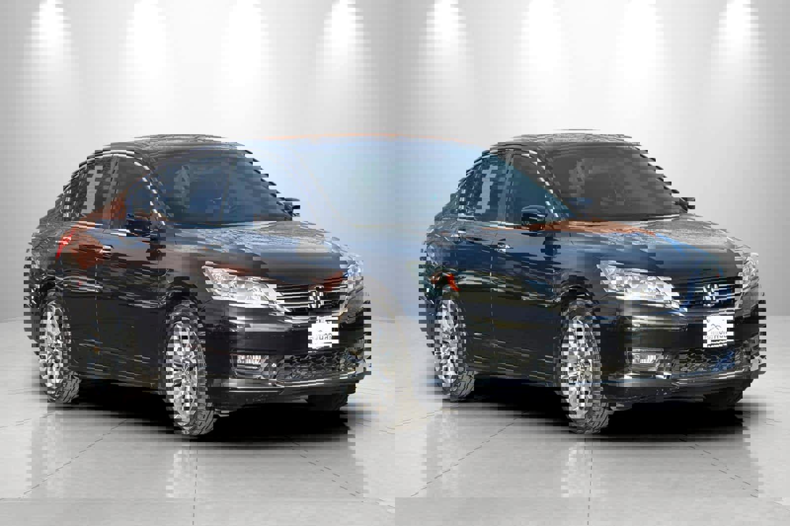 Used 2015 Honda Accord Sport image 9