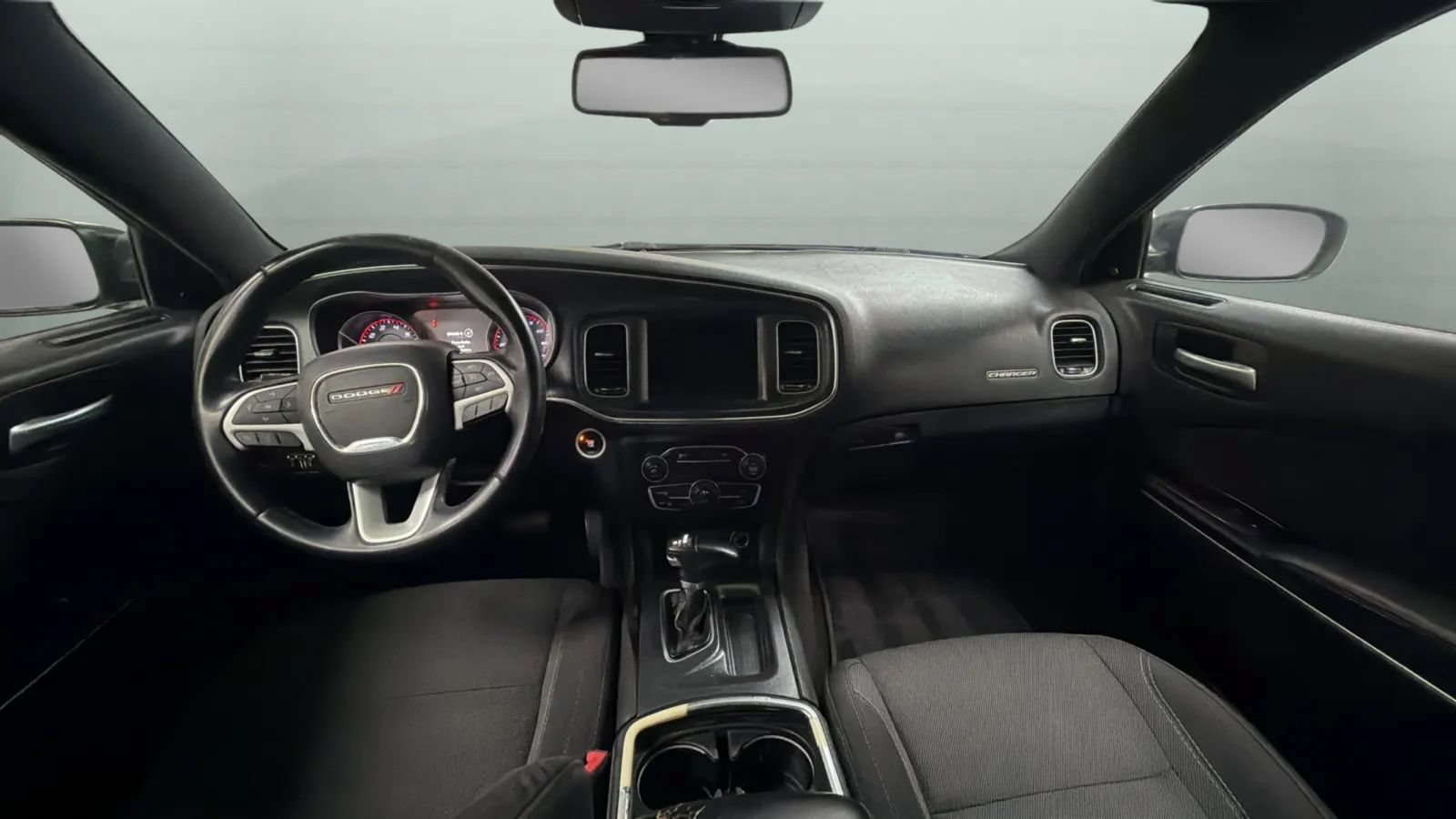 Used 2016 Dodge Charger SXT RWD image 10