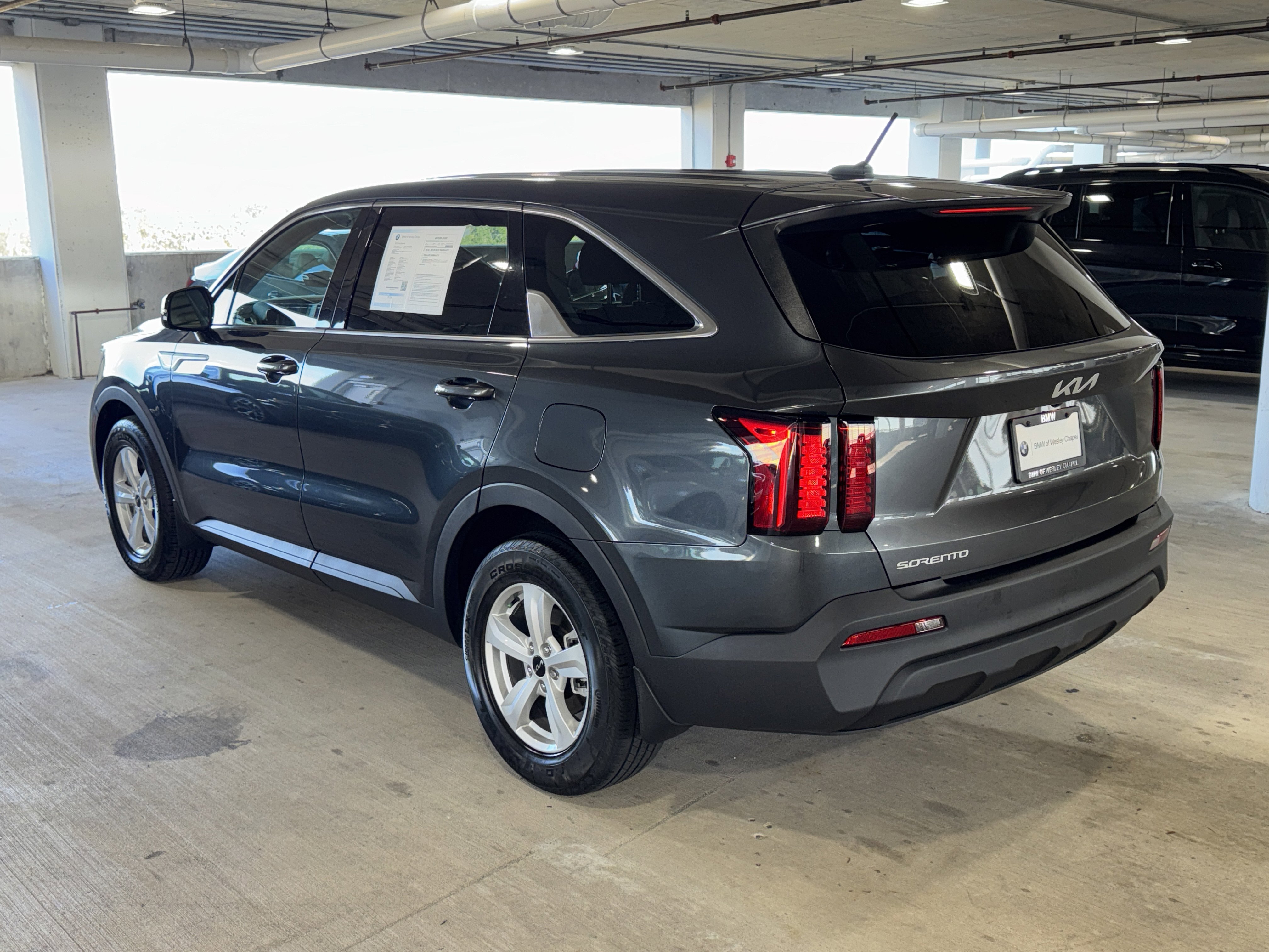 Used 2023 Kia Sorento LX image 6