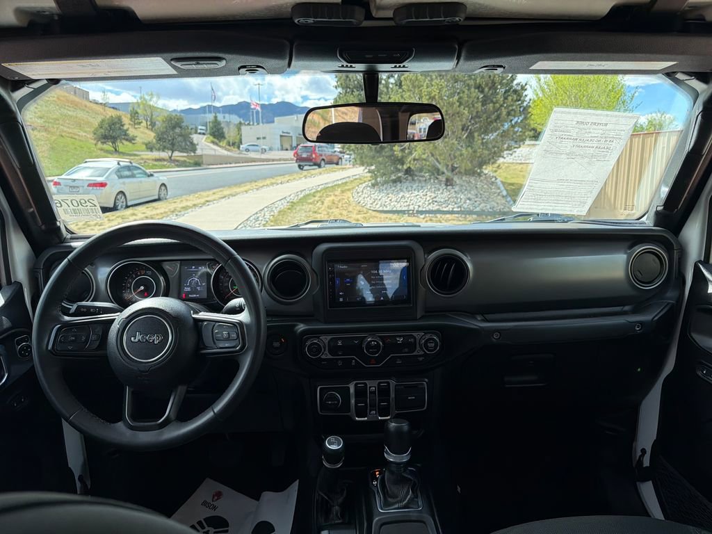 Used 2023 Jeep Gladiator Sport image 17