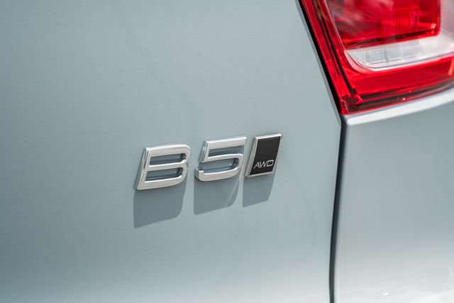 New 2026 Volvo XC40 B5 Core w/ Protection Package Premier AWD/4WD image 9