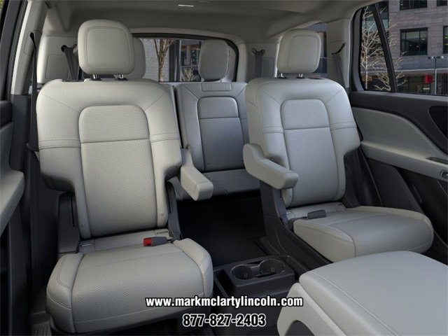 New 2026 Lincoln Aviator AWD image 11