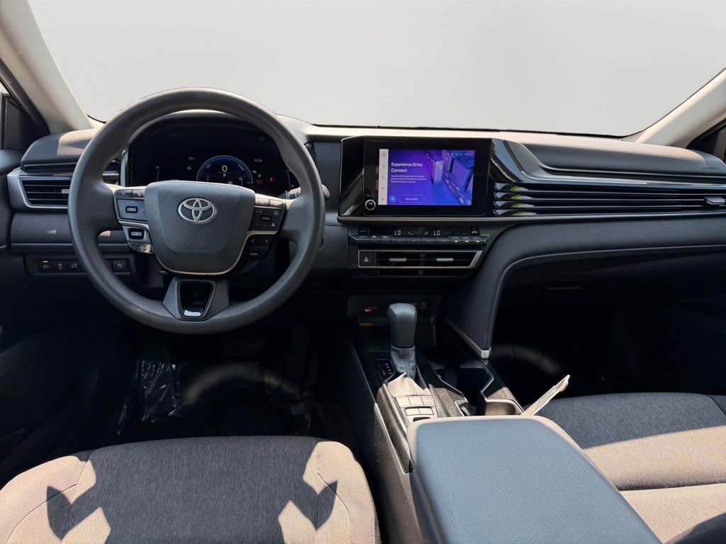Used 2025 Toyota Camry LE FWD image 16