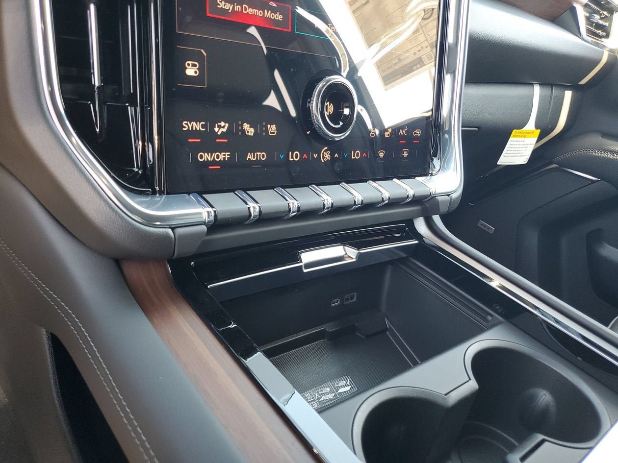 New 2026 GMC Yukon XL Denali RWD image 23