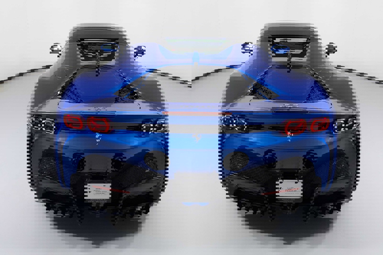 Used 2024 Ferrari SF90 Spider image 16